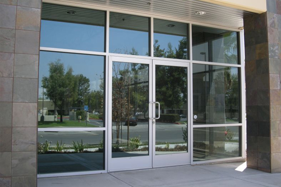 Carpinteria-commercial-door-repair